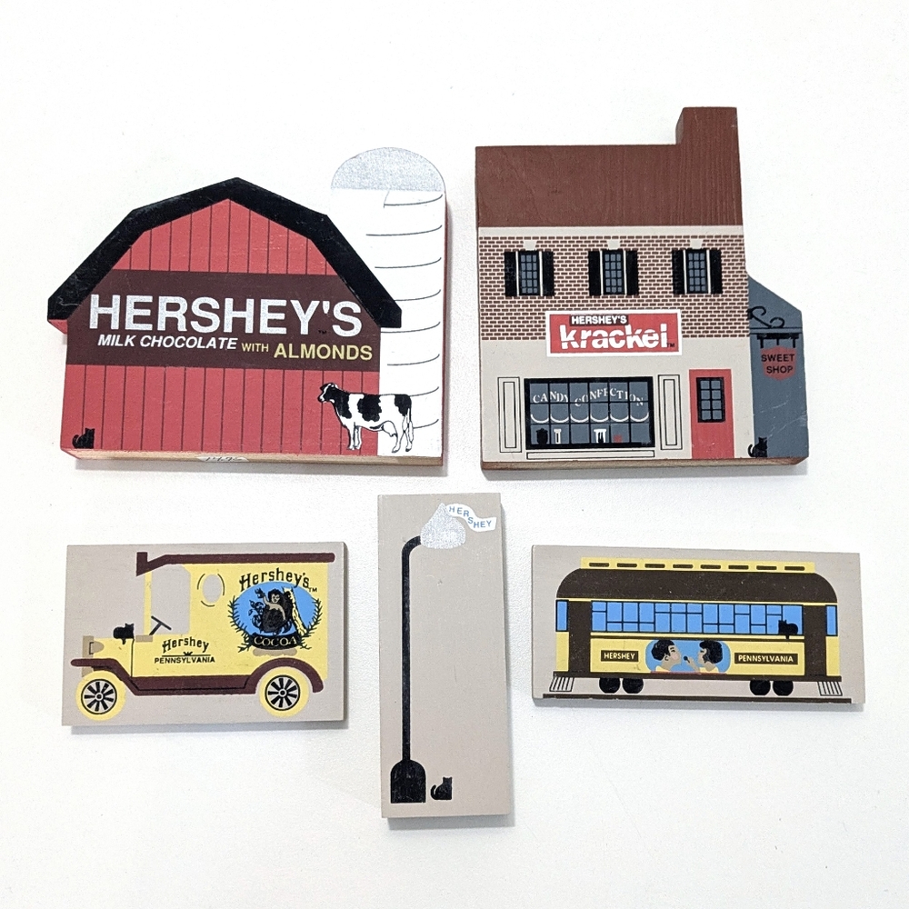 The Cat's Meow Wooden Village Pieces - Hershey's Chocolate Series
